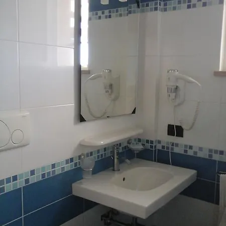 Ξενοδοχείο Sowi 3*
